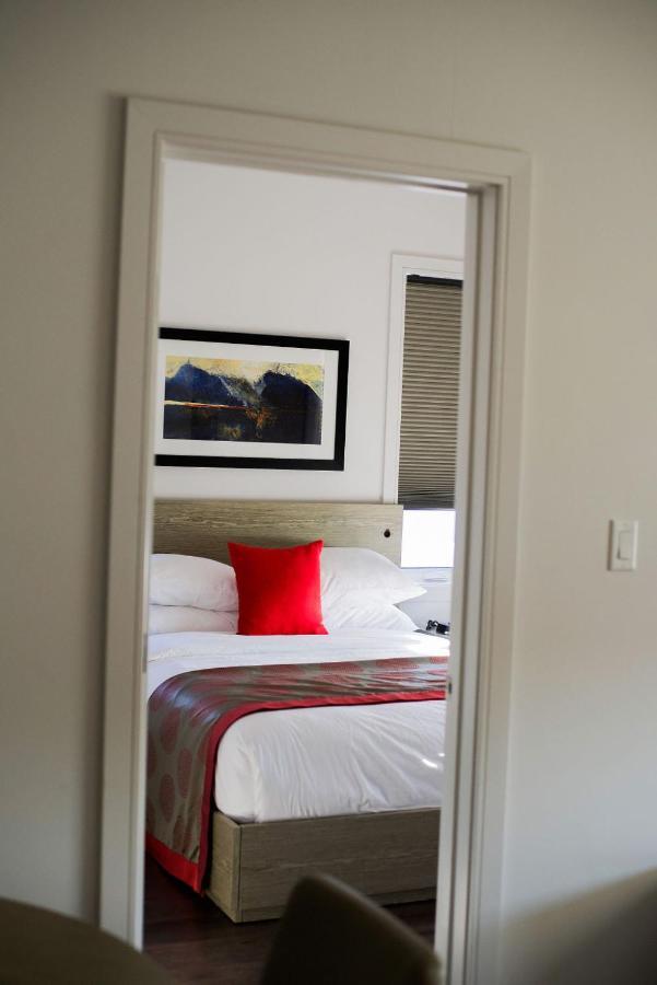 Ramada By Wyndham Fort Mcmurray Zewnętrze zdjęcie