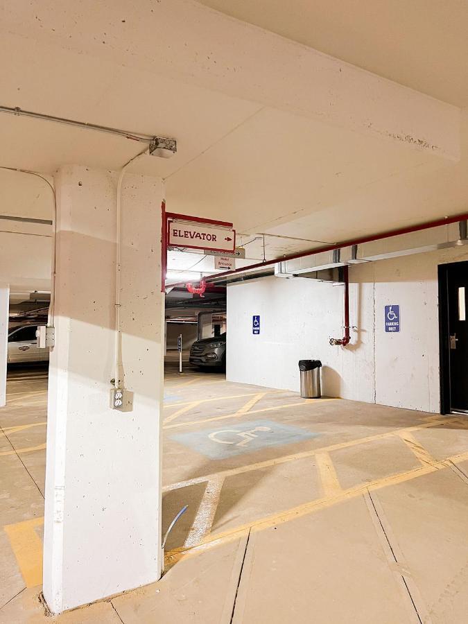 Ramada By Wyndham Fort Mcmurray Zewnętrze zdjęcie