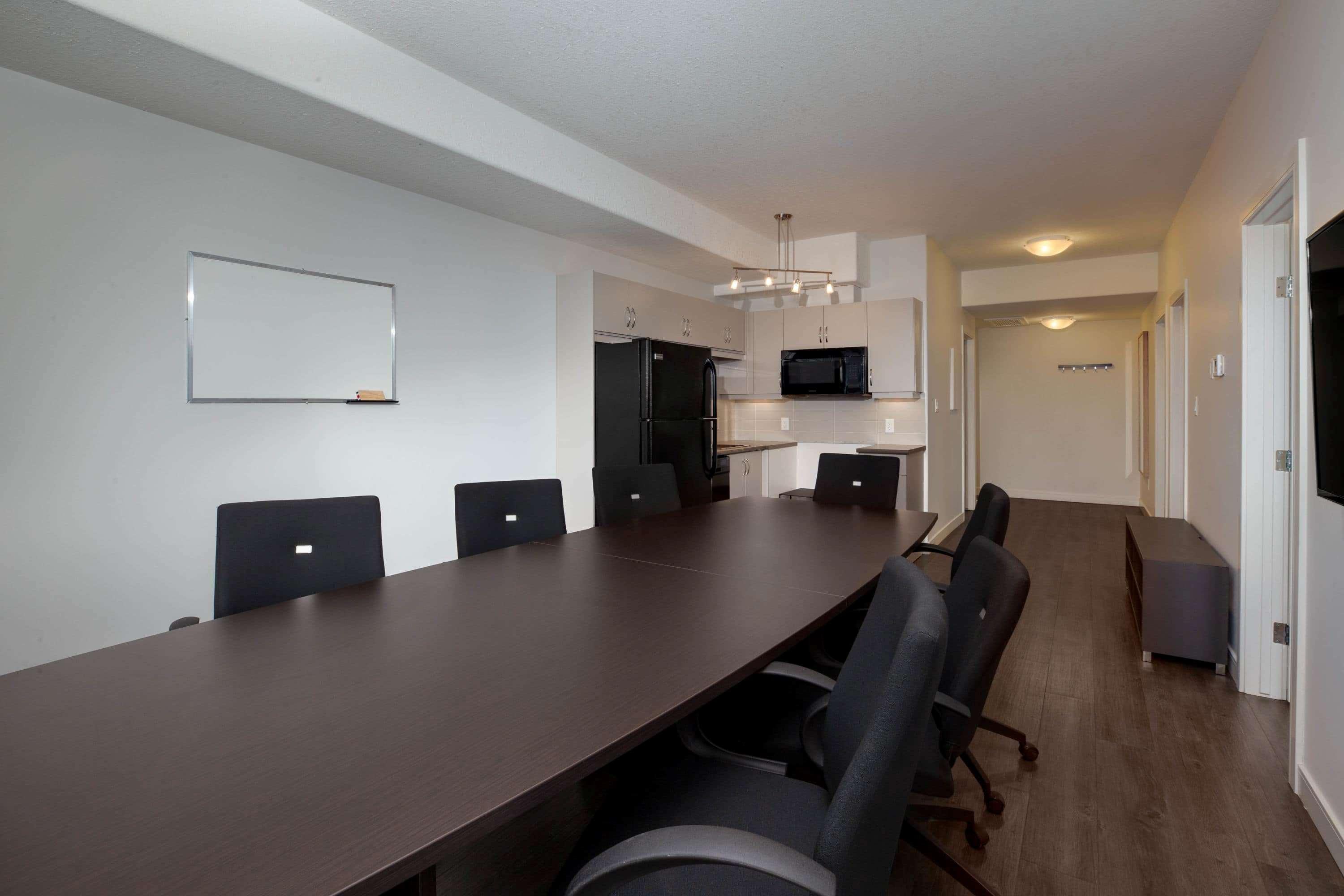 Ramada By Wyndham Fort Mcmurray Zewnętrze zdjęcie