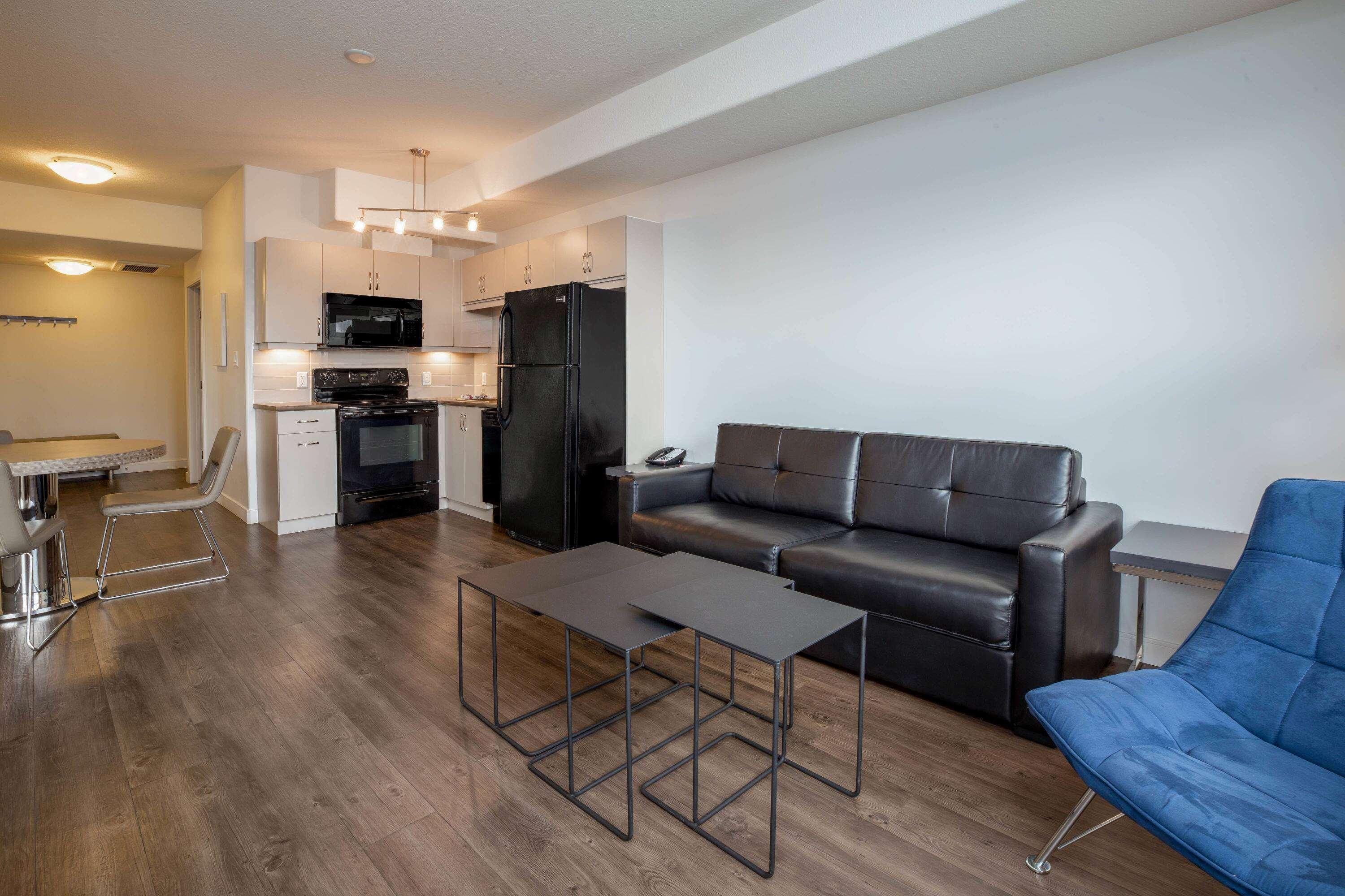 Ramada By Wyndham Fort Mcmurray Zewnętrze zdjęcie