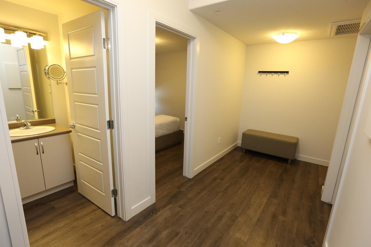 Ramada By Wyndham Fort Mcmurray Zewnętrze zdjęcie