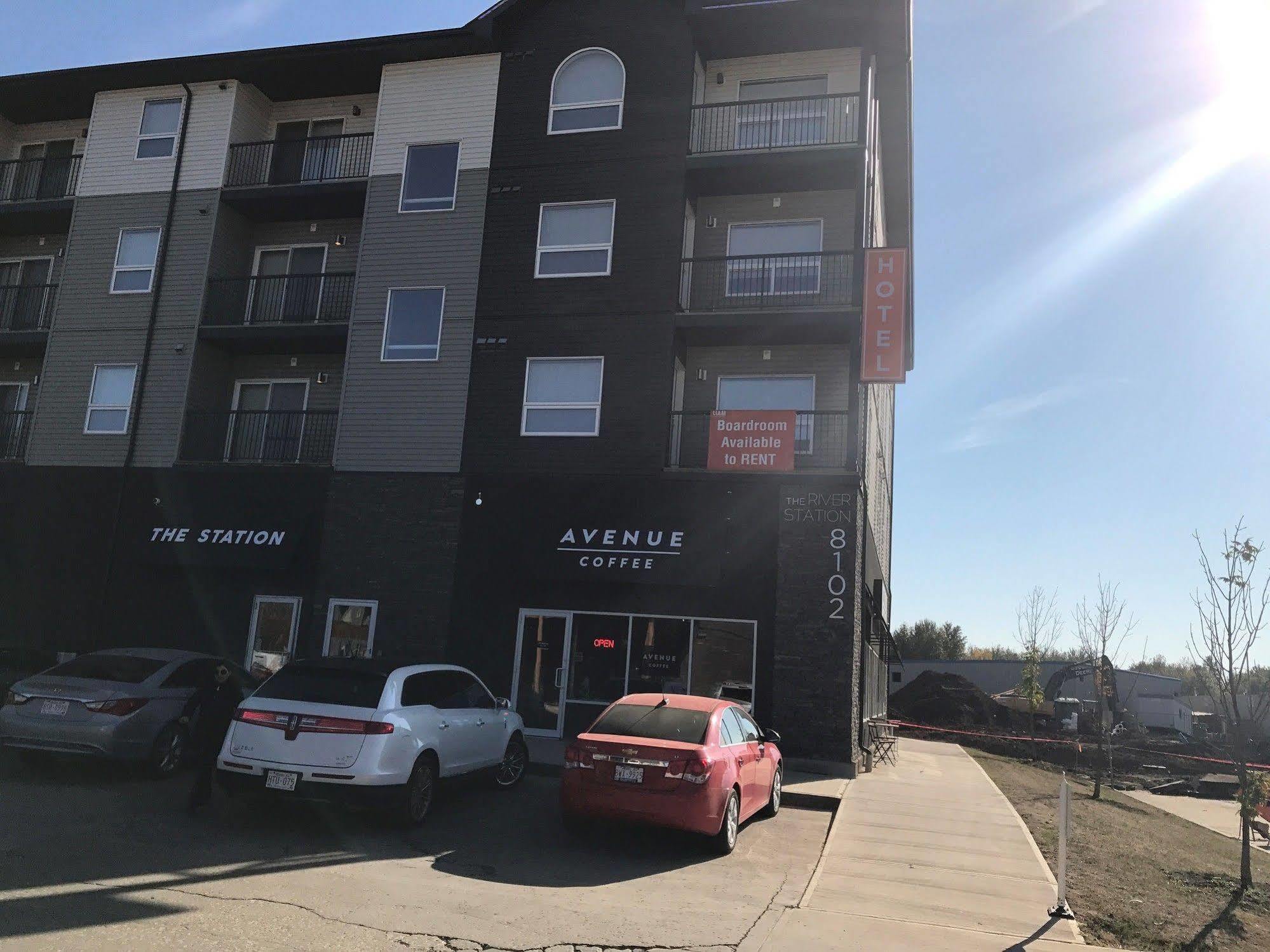 Ramada By Wyndham Fort Mcmurray Zewnętrze zdjęcie
